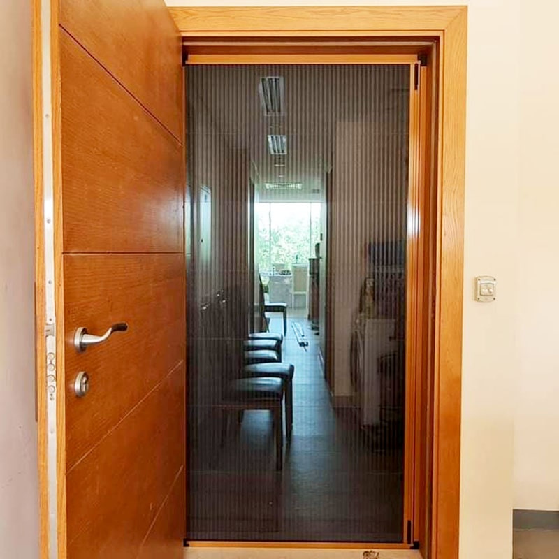 ứng dụng cửa chống côn trùng nhà riêng tại cầu giấy