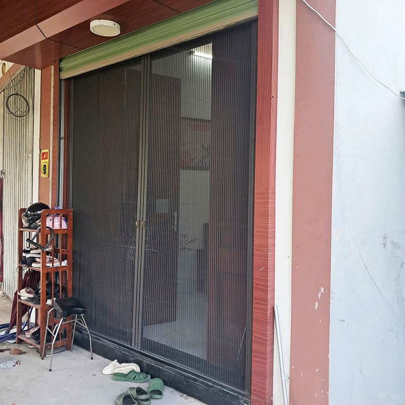 Cấu tạo cửa lưới chống muỗi gồm khung nhôm và lưới sợi thủy tinh nhỏ mắt, bền và thoáng khí