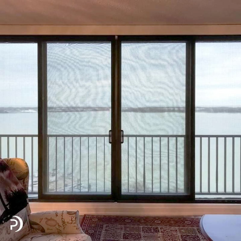 Cửa lưới dạng lùa cho ban công 