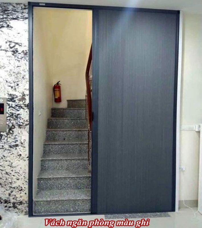 Vách ngăn lắp tại khu vực cầu thang để ngăn thất thoát nhiệt máy lạnh.