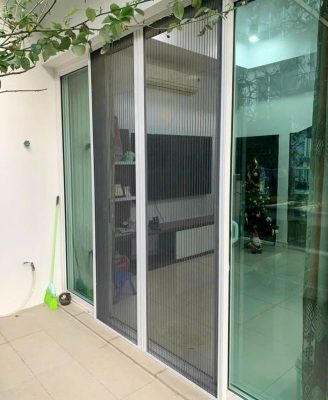 Cửa lưới chống muỗi dạng xếp tại Bắc Ninh