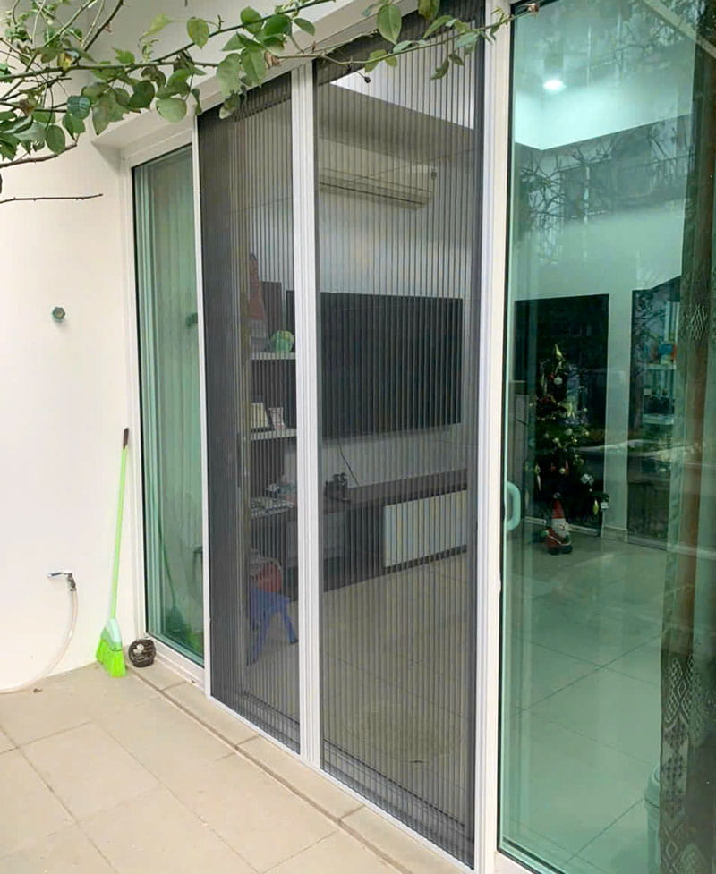 Cửa lưới chống muỗi dạng xếp tại Bắc Ninh