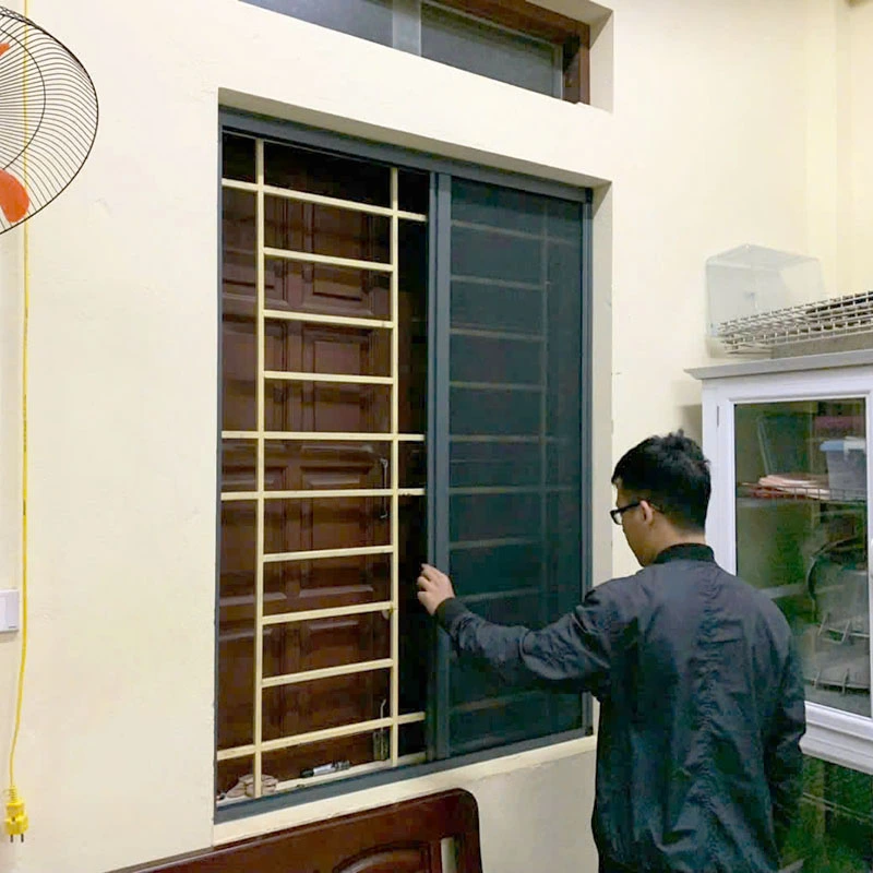 ảnh thi công cửa xếp nhà anh tuấn quận tây hồ